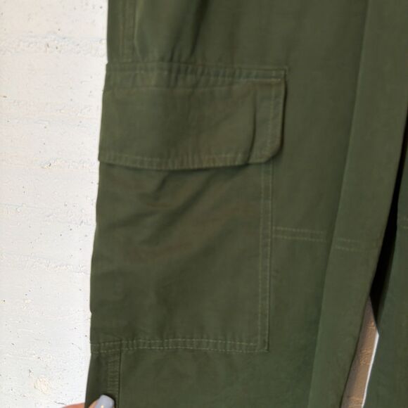 Urban Outfitters Olive Cargo Pants Straight Leg, Small - Picture 2 of 6